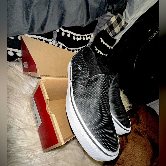 New VANS leather skater shoes size 8W✨ - Picture 2 of 7